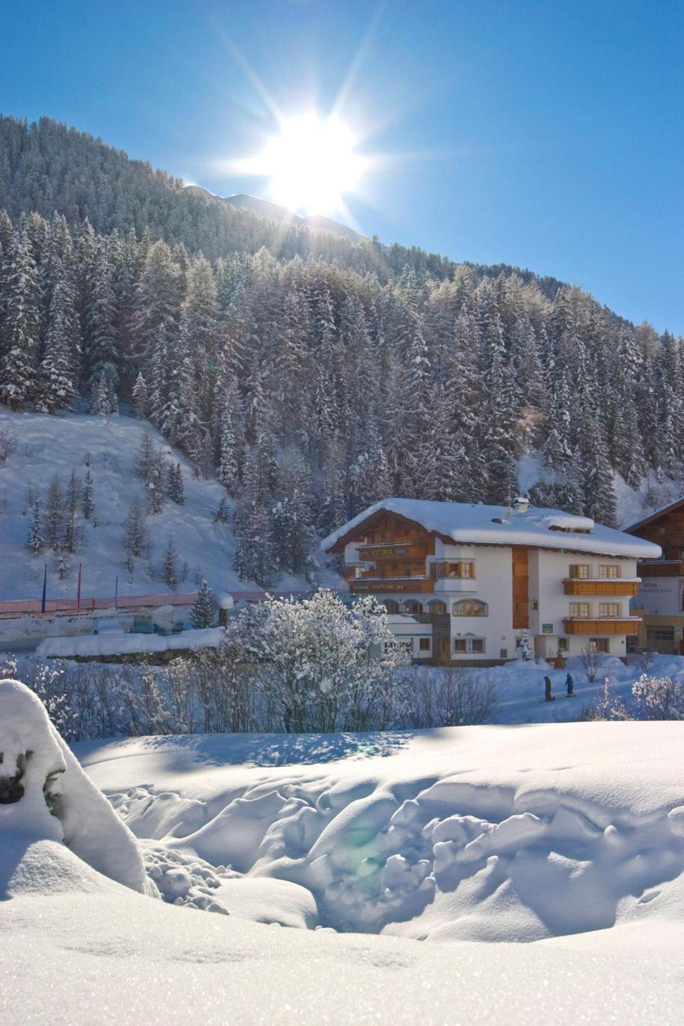Hotel Astoria Замнаун Экстерьер фото