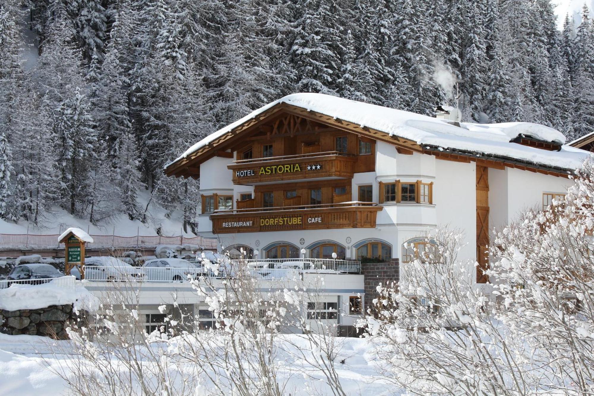 Hotel Astoria Замнаун Экстерьер фото